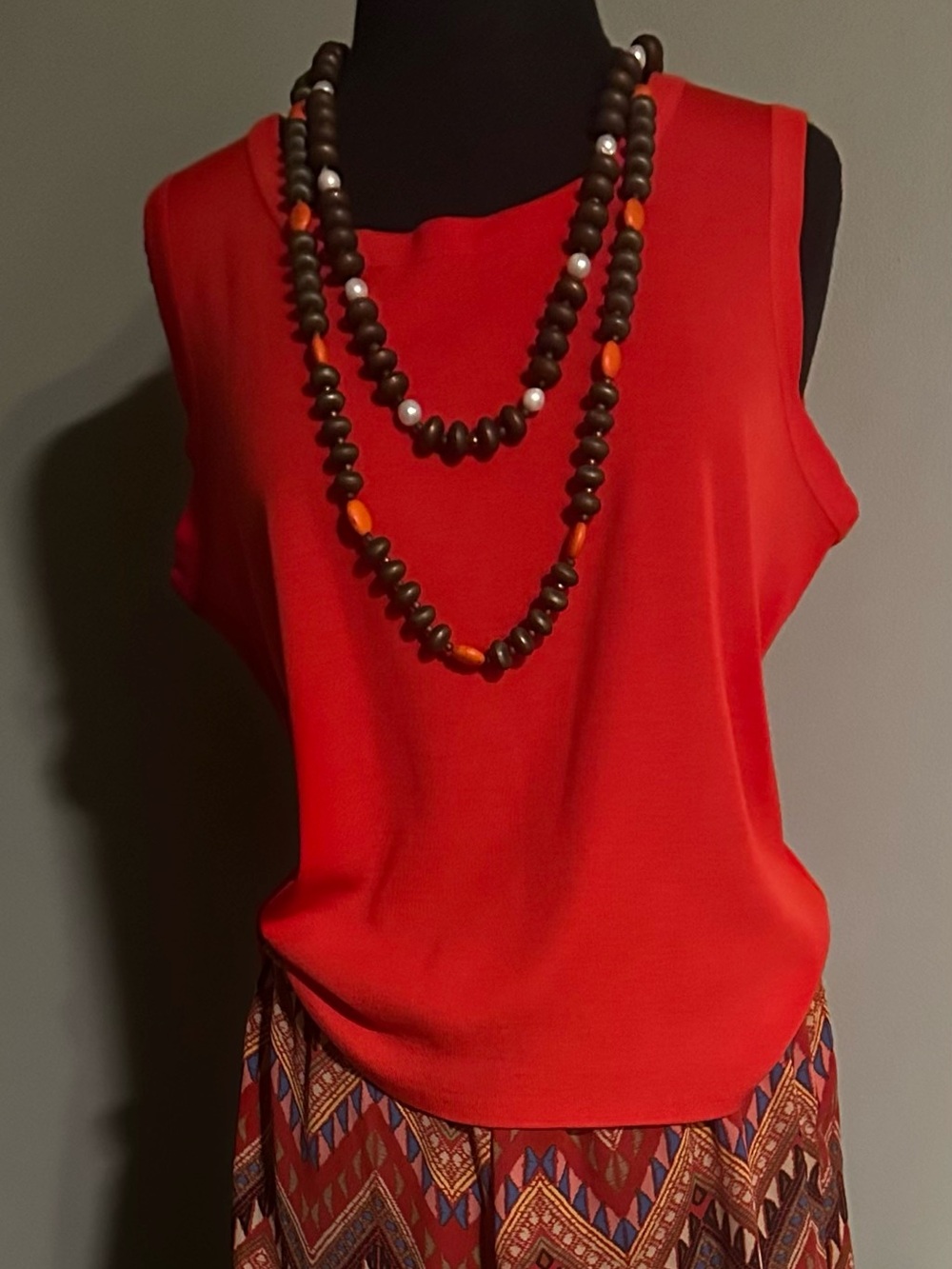 Women’s Red Sleeveless Tank Top — Easy Everyday Layering
